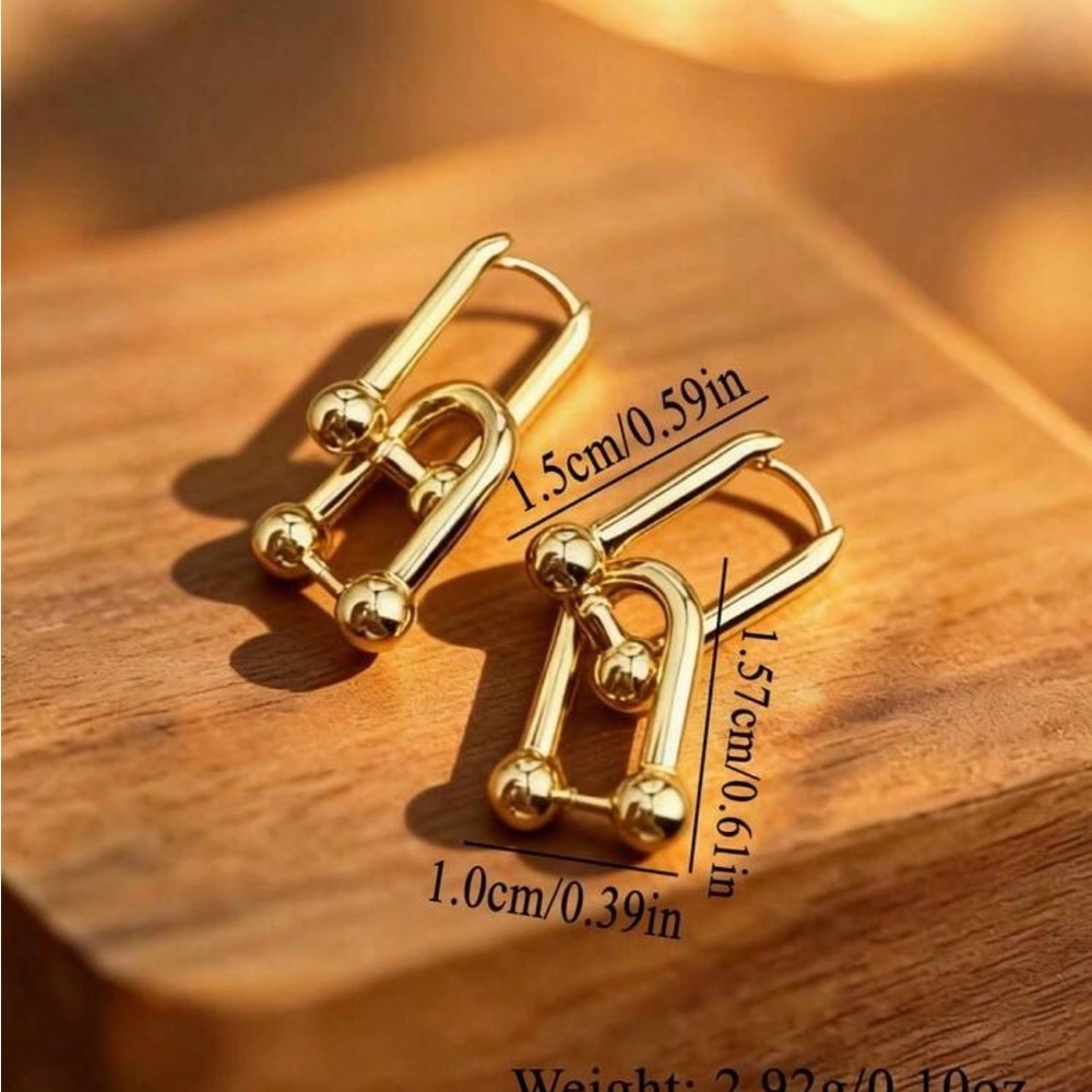 πππ3 for 12$πππElegant Gold Geometric Earrings - Picture 4 of 5
